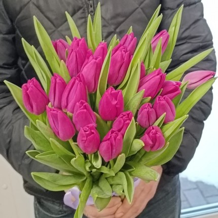 Букет розовых тюльпанов с доставкой на 8 марта  в по Богословке